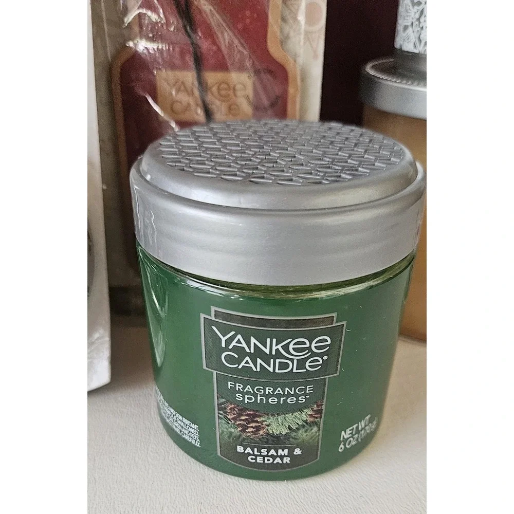 Yankee Candle BALSAM & CEDAR Christmas Set Tealight/ Sphere Illumina Lid